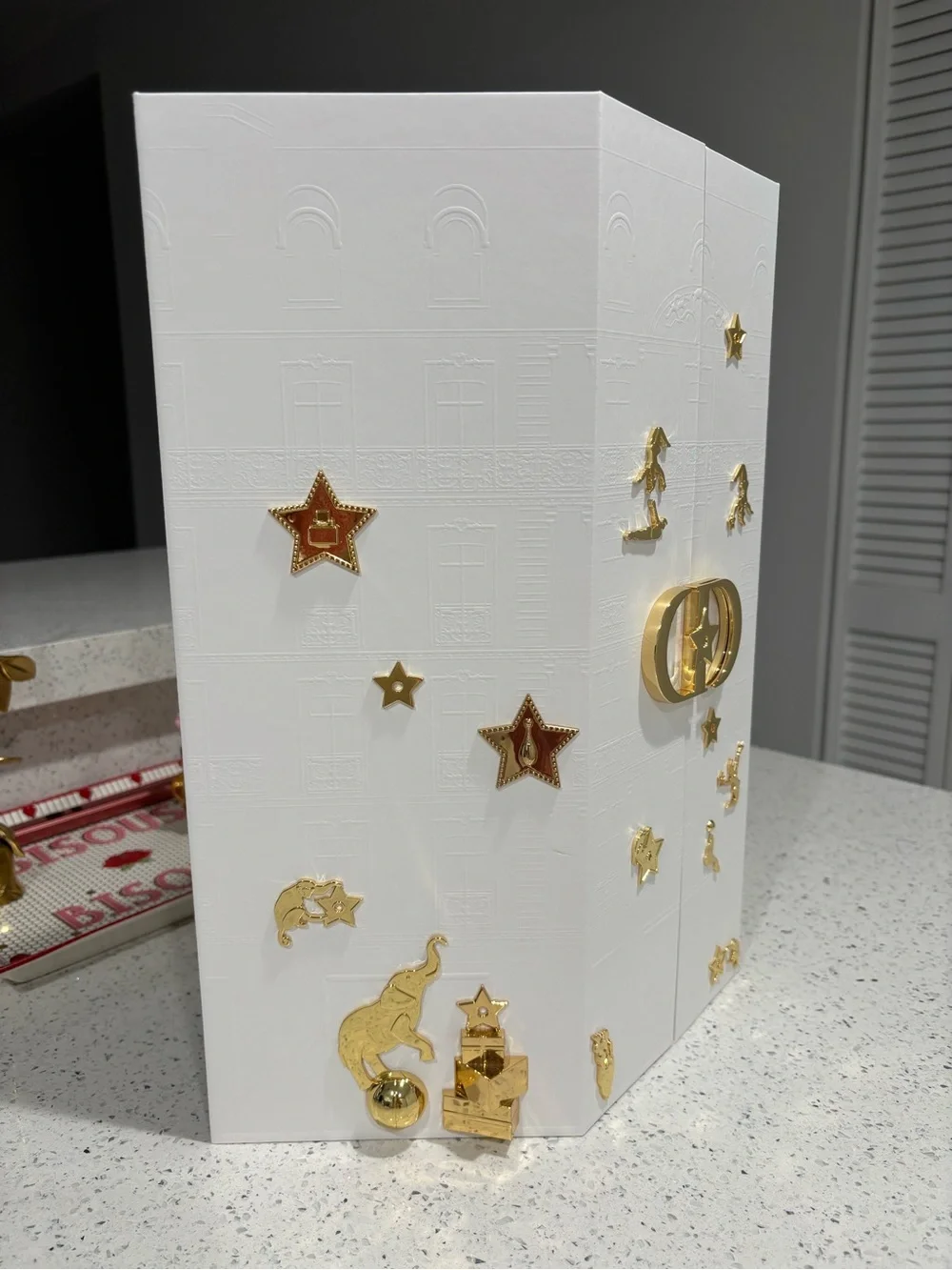 DIOR Le 30 Montaigne Advent Calendar 2025 Empty